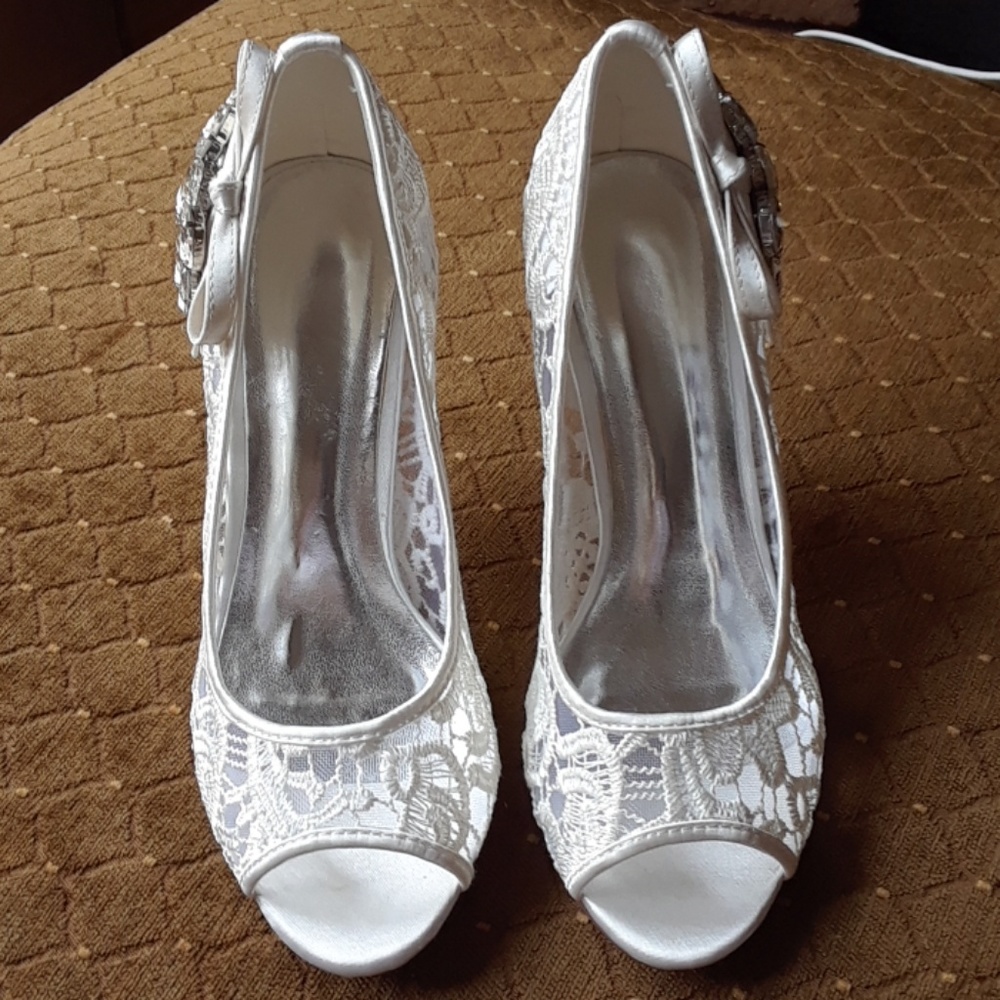 Silk/Lace/big Diamonds Wedding stiletto Heels